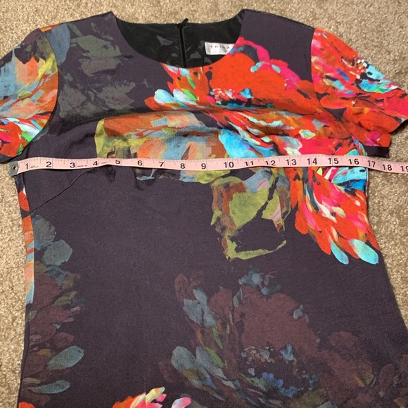 🟠 Trina Turk 🟠 abstract flower mini dress - Picture 3 of 7